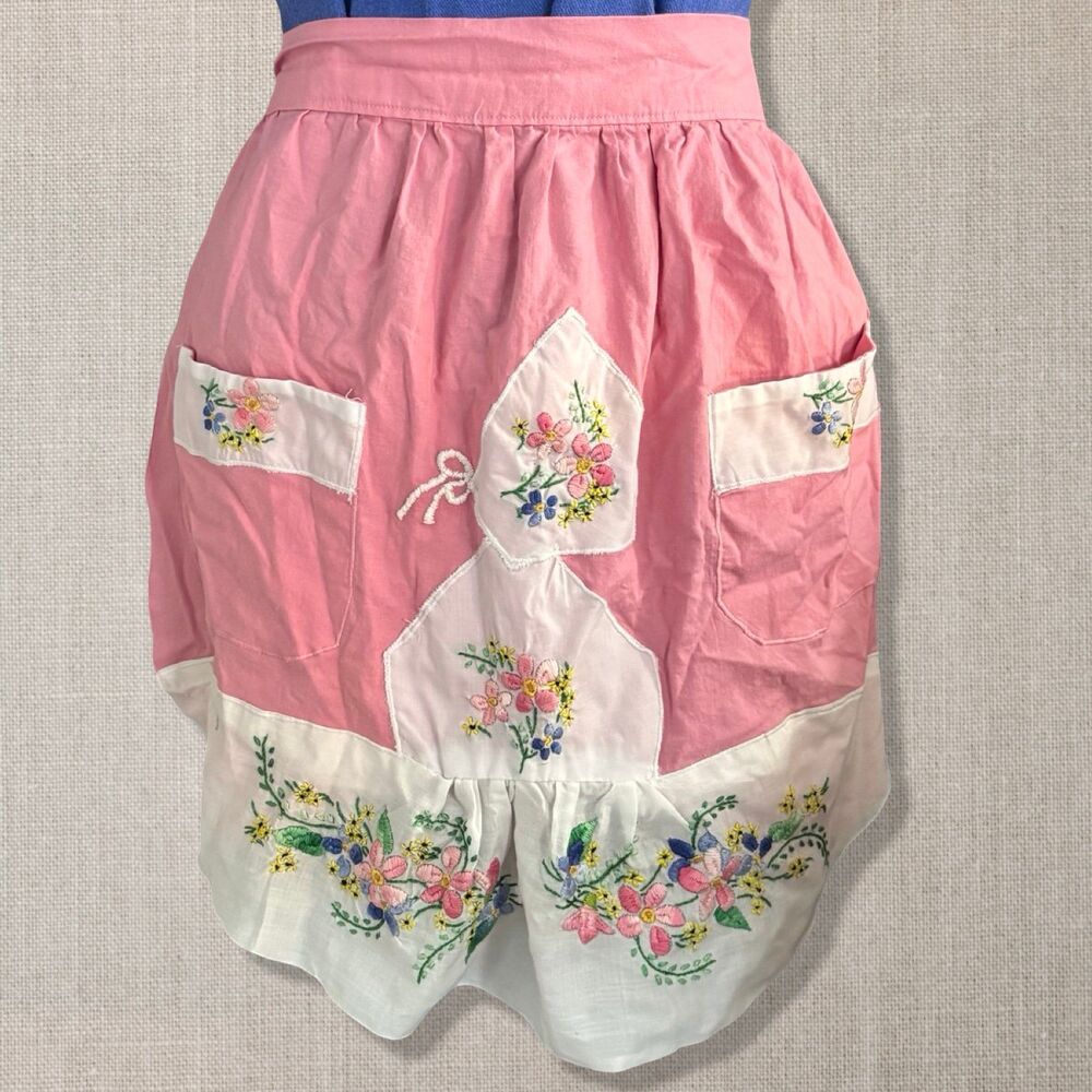 Vintage Pink Floral Embroidered Half Apron Cottagecore Hostess Pockets